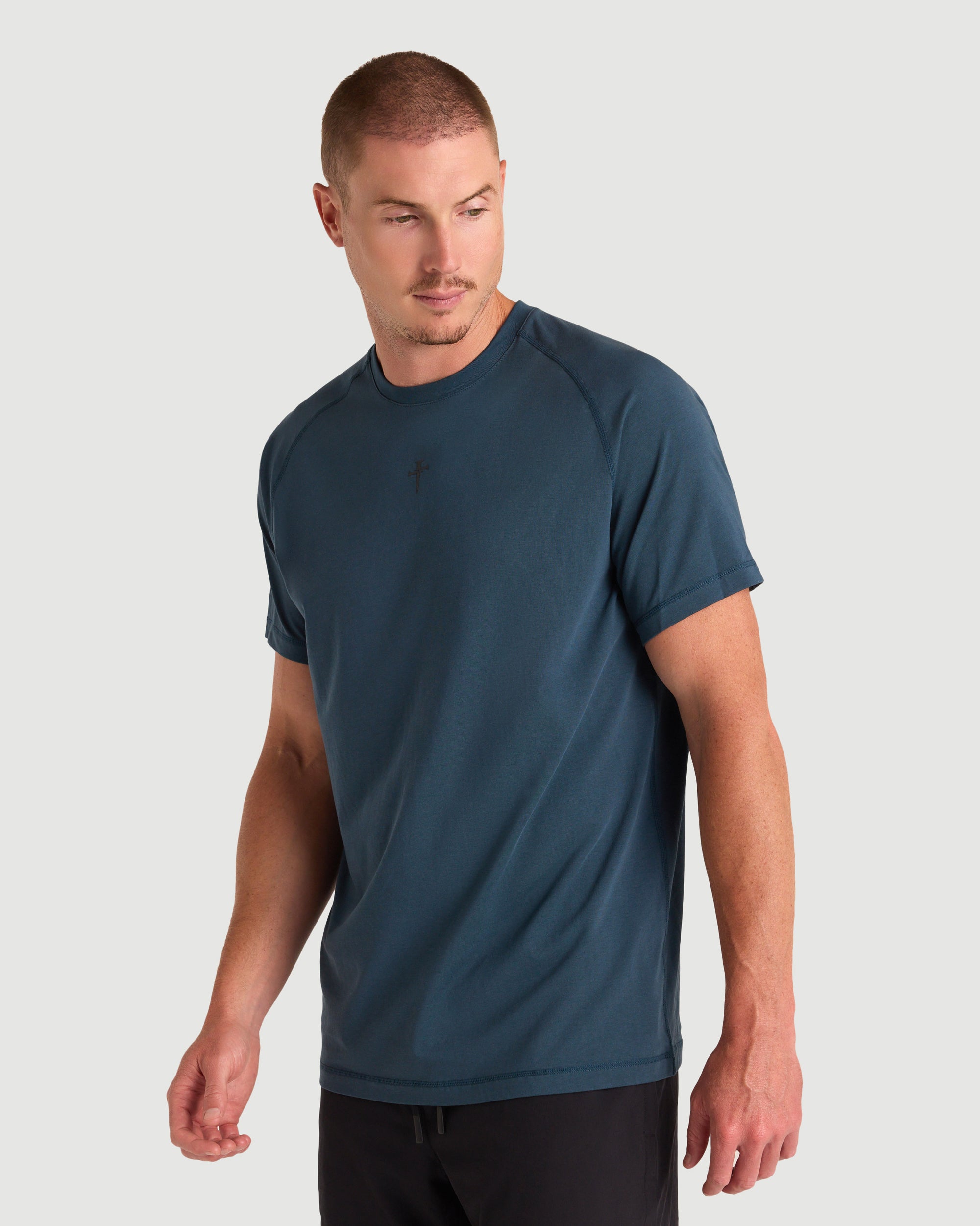 Core Hybrid Tee - Midnight Navy